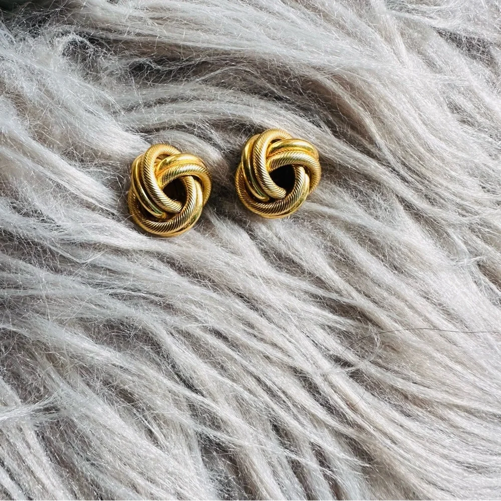 Vintage Knot Pierced Earrings